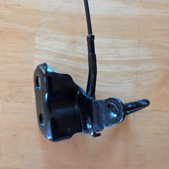 Smart Car P/N A45177600132 Retaining Tailgate Rope Catch Strap (Left Side) (292) - Picture 1 of 3